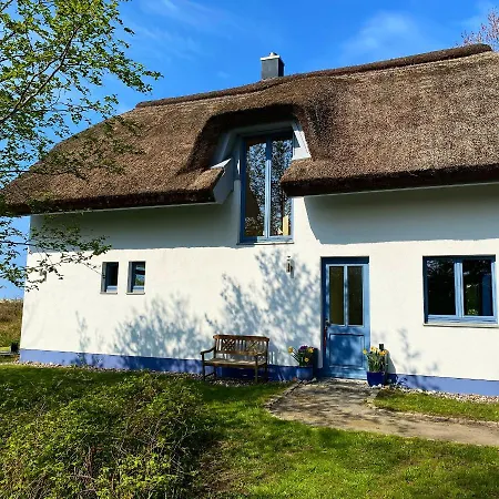 Apartment Haus An Der Heide Hiddensee